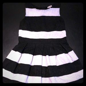 Cute black n white dress